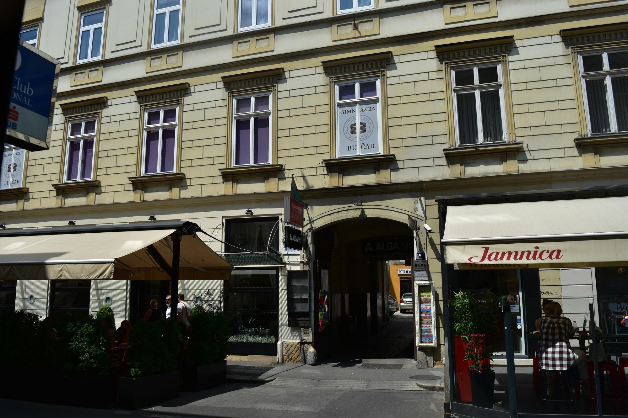 Bed & Breakfast Cool Centre 4*